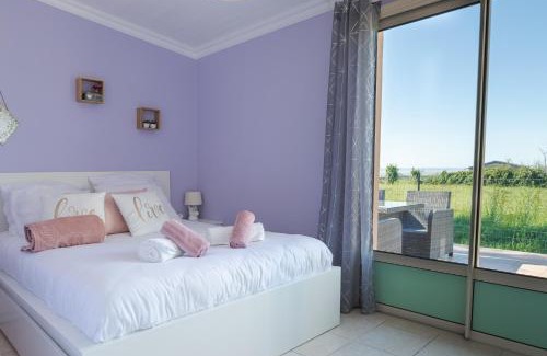 Dragey-Ronthon House | Au Mont Magique: Breathtaking Bay Views at Your Doorstep