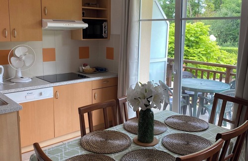 Beaune Apartment | Vue Sur Green