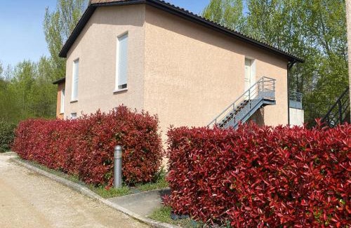 Aiguelèze Apartment | Relaxing Golf View Retreat with Pool and Family Amenities
