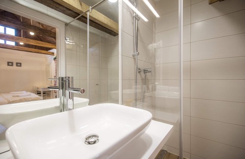 Skaricevo House | Discover Vuglec Breg: Rated 9.2 with Pool & Spa Amenities