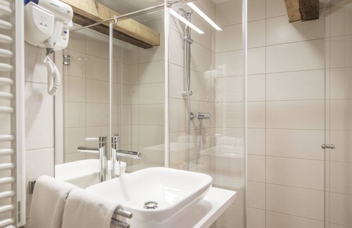 Skaricevo House | Discover Vuglec Breg: Rated 9.2 with Pool & Spa Amenities