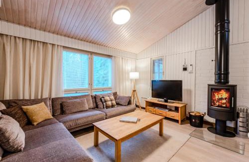 Vuokatti Apartment | Explore Vuokatti: Pet-Friendly Weekend Getaway
