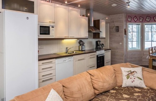 Rukatunturi House | Experience Vuosselinhovi by Interhome: Lake View & Spa