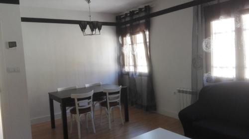 Old Town of Avila Apartment | Discover VuT Dalia 4: Ideal for Family Getaways