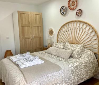 Zamora Apartment | El Cordón Apartment: Family-Friendly Stay with Top Rating