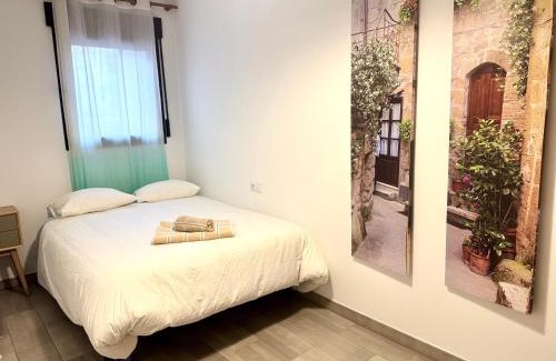 Old Town Apartment | Central Teruel Apartment with Garage - Family-Friendly Stay