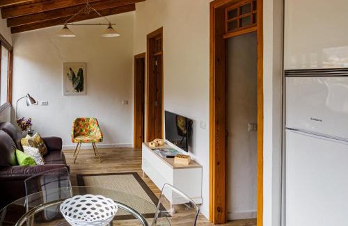 Hermigua Apartment | Oceanfront Casa Bibiana: Family-Friendly Retreat with Pool