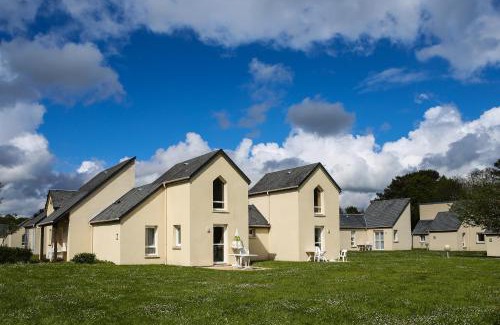 Fouesnant Resort | Pet-Friendly Retreat at VVF Fouesnant les Glénan