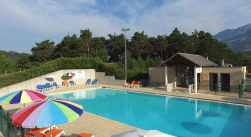 Chorges Resort | Serre-Ponçon Retreat: Family-Friendly Stay with Spa & Pool