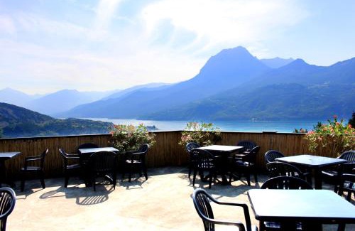 Chorges Resort | Serre-Ponçon Retreat: Family-Friendly Stay with Spa & Pool