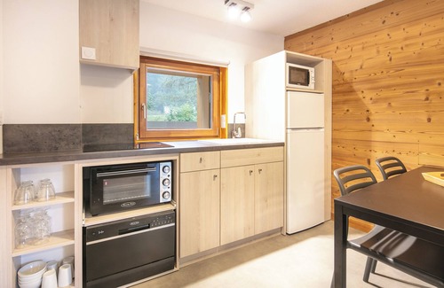 Saint-Leger-les-Melezes Other | Guest Rated 10/10 at VVF Les Écrins with Pool & Spa