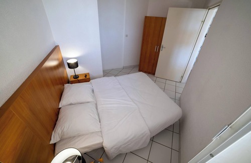 Port Leucate Hotel | Family-Friendly VVF Résidence Port-Leucate with Pool & Breakfast