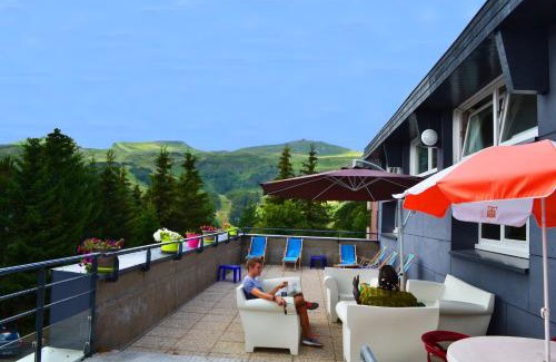 Besse-et-Saint-Anastaise Resort | Family-Friendly Retreat at VVF Super-Besse Auvergne Sancy