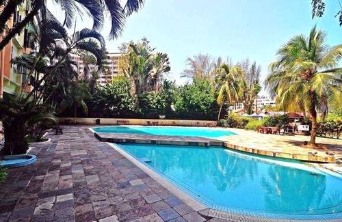 Batu Ferringhi Apartment | Oceanfront VVIP Apartment Near Hard Rock Ferringhi