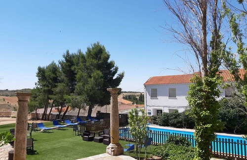 Villaescusa de Haro Cottage | Experience VX Century University Palace with Ocean Views
