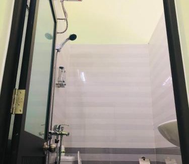 Tam Ky House | Family-Friendly Vy Ly Motel with 8/10 Guest Rating