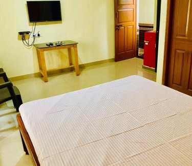 Morjim House | Vyana Villa Rooms: Pet and Child Friendly Retreat