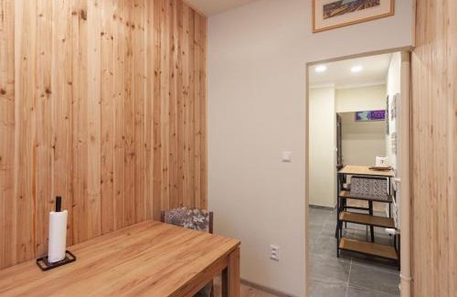 Old Town Apartment | Top-Rated Vysoká Apartman with Family & Pet-Friendly Amenities