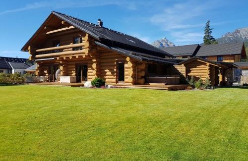 Tatranska Lomnica Ski Chalet | Experience Luxury at Chalet - Lomnica with Oceanfront Views