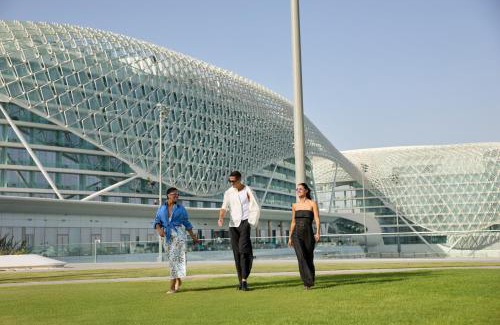 Abu Dhabi Hotel | Explore W Abu Dhabi - Yas Island: Oceanfront Retreat Awaits