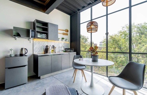 Colonia Roma Apartment | Trendy Loft with Unique Deco in Roma Norte Awaits You