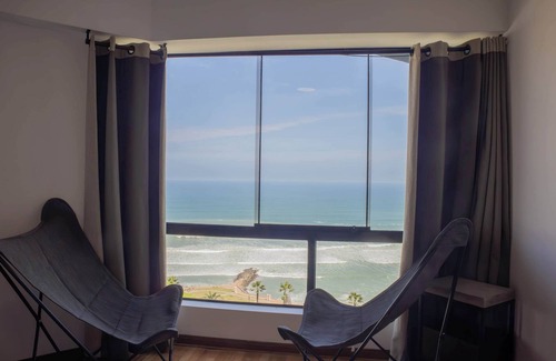 Santa Cruz Apartment | Ocean View 3BR Retreat: Guest Rated 10/10 and Family-Friendly