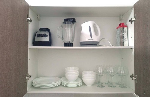 Campo Alegre Apartment | Modern 2BR in La Cresta: Top Rated & Family Friendly