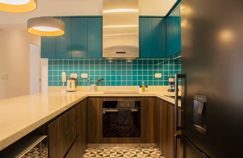 Leuro Apartment | w Inviting 3BR w Balcony in Hip Miraflores