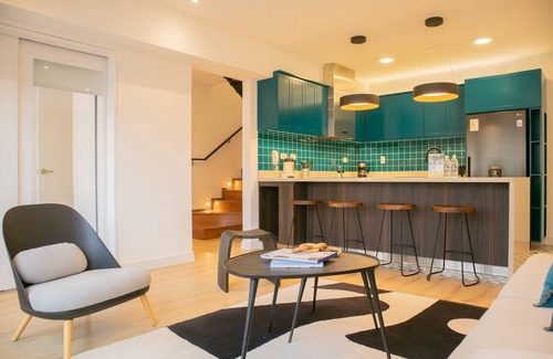 Leuro Apartment | w Inviting 3BR w Balcony in Hip Miraflores