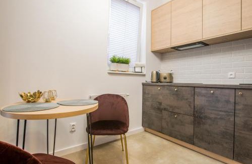 Koszalin Apartment | Unforgettable Stay at W&K Apartments - Moon Suite