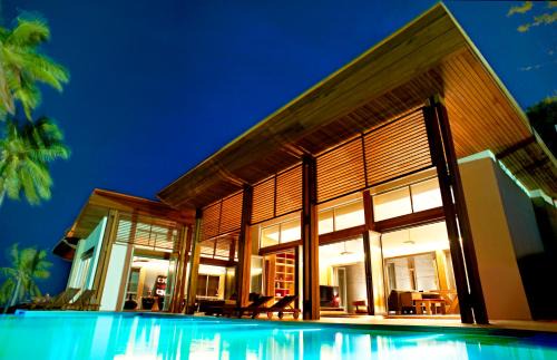Mae Nam Resort | Luxury W Koh Samui: Oceanfront Getaway with Spa & Pool