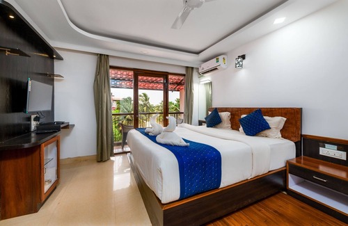 Saunta Vaddo Hotel | Relax at W.S Beach Resort & Spa with Pool and Family Fun