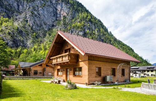 Hallstatt House | Elegant W & S Executive Apartments with Hot Tub in Hallstatt II