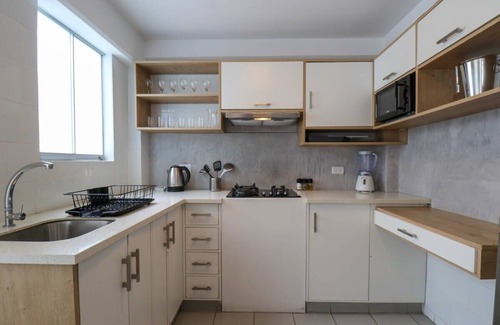 Barranco Apartment | Guest Rated: 10/10 in Barranco - 3BR with Balcony