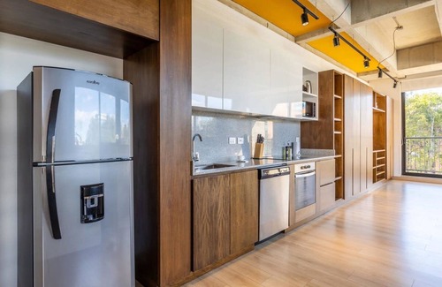 Chico Reservado Apartment | Inviting Loft in Parque 93 with Breakfast & Child-Friendly Perks