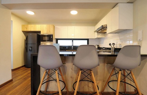 Armendariz Apartment | Inviting 2BR Retreat with Balcony in Miraflores