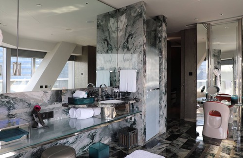 Yanta Qu Hotel | Discover W XIAN: 5-Star Poolside Retreat with Spa Access