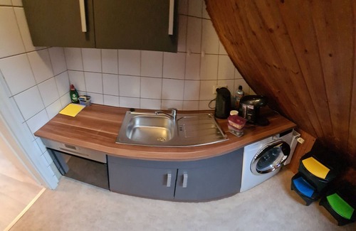 Hullhorst Apartment | Stylish W4 Apartment with Pool, Spa & Child-Friendly Features