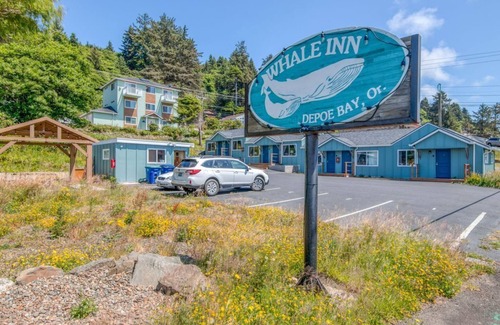 Depoe Bay Apartment | Experience Oceanfront Bliss at Minke @ Whale Inn