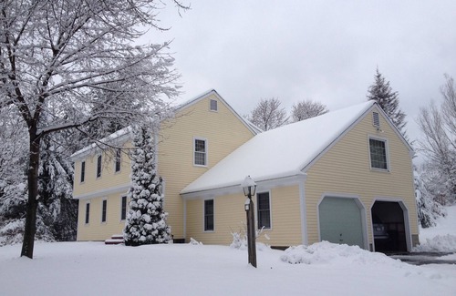 Westminster House | Perfect Family Retreat by the Lake near Wachusett Mountain