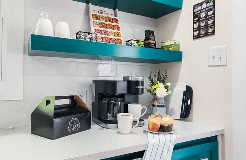 Dean Highland House | Waco Wonders: Family-Friendly Stay Near Magnolia/Baylor