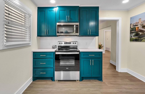 Dean Highland House | Waco Wonders: Family-Friendly Stay Near Magnolia/Baylor