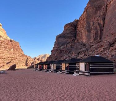 Wadi Rum Bed & Breakfast | Experience Wadi Rum Story Camp: Guest Rated 9.9/10!