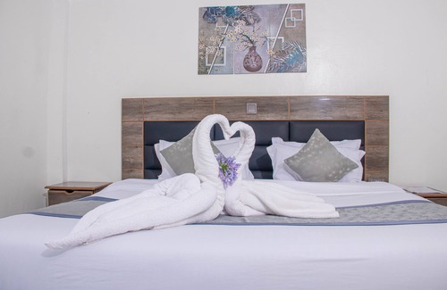 Biashara Hotel | Budget-Friendly Waffles Suites: 10/10 Guest Rated Awaits