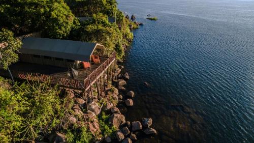 Mwanza Cabin | Relax at Wag Hill Lodge & Spa with Pool and Spa Amenities