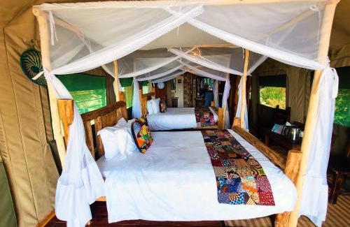 Mwanza Cabin | Relax at Wag Hill Lodge & Spa with Pool and Spa Amenities