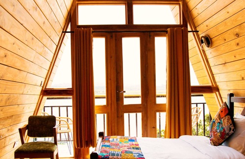 Mwanza Other | Discover Wag Hill Lodge: Family-Friendly Escape with Pool