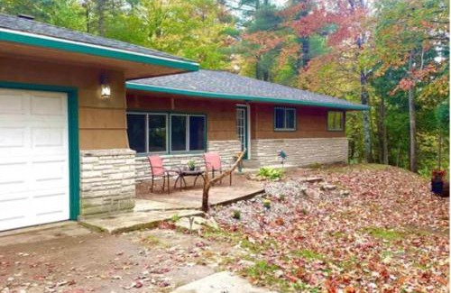 Wetmore House | Discover Family-Friendly Comfort at Wagner Creek Hideaway