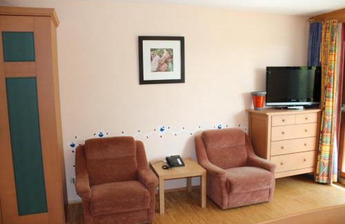 Fichtelberg Hotel | Relax at WAGNERS Hotel Schönblick with Oceanfront Views