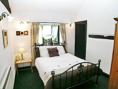 Yaxham House | Discover Wagtail Barn: Child-Friendly Retreat with 4 Stars